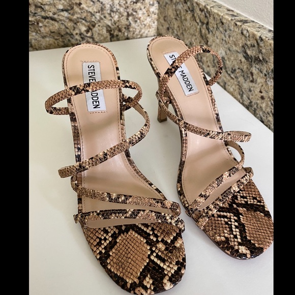 Steve Madden Heels - Picture 4 of 7